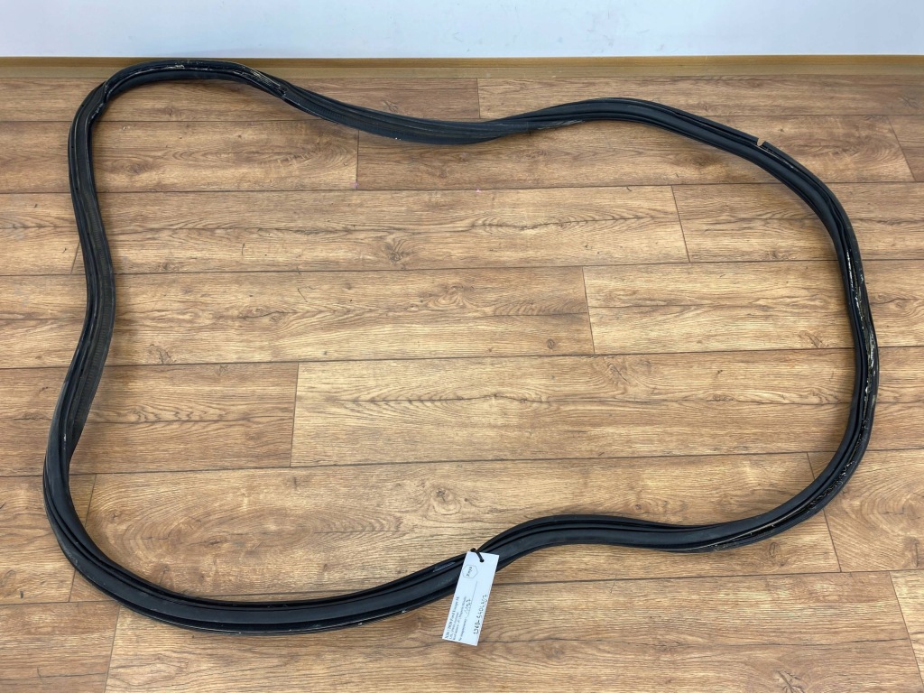 Прокладка кришки багажника ford escape iv kuga mk3 2020+ Зі Шроту