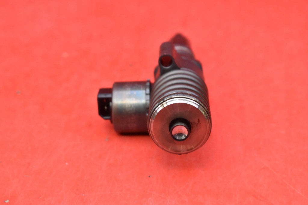 Інжектор насос-форсунка 03g130073g audi a6 c6 2.0 tdi 140 km 04-08 в Україні