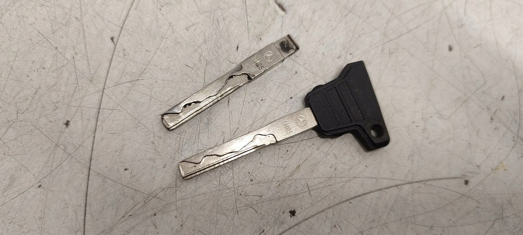 фото №14, Замок запалювання вкладка ключ ручка mercedes w170 r170 slk 2,3