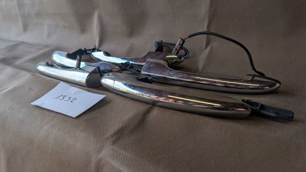 Купити Ручка двері mini f54 набір 1332