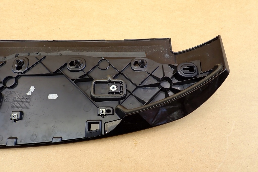 Lancia delta 3 08- спойлер спойлер кришки багажника задній задня 735453467 оригінальний номер в Україні