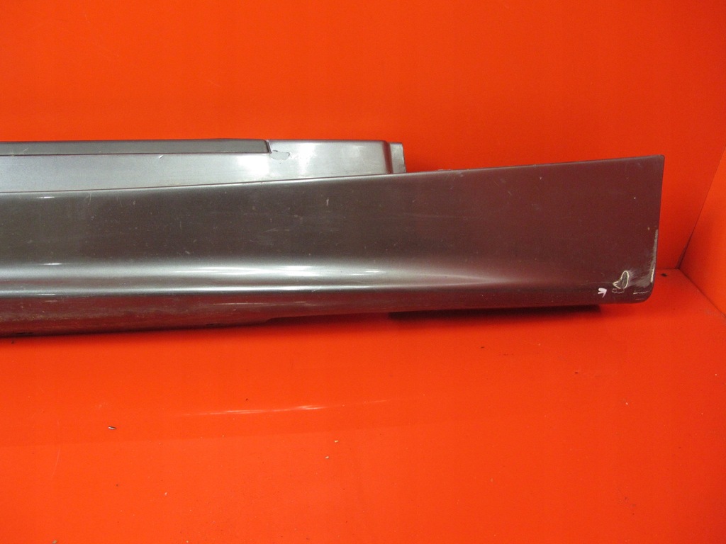 фото №10, Bmw 1 i e87 молдинг накладка порог правая a22/7