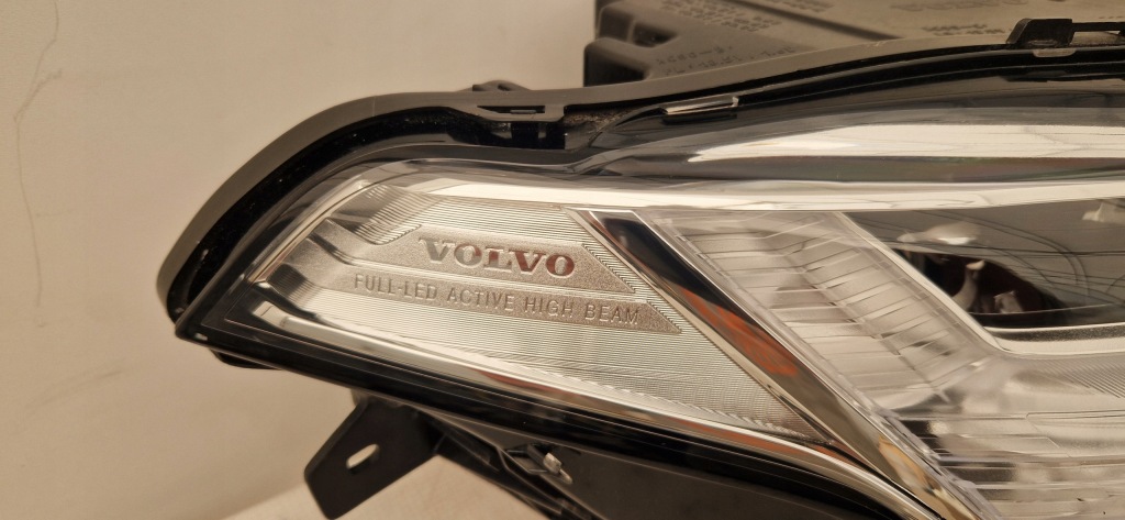 Volvo xc90 2 2 full led active high beam фара передняя правый Доставка