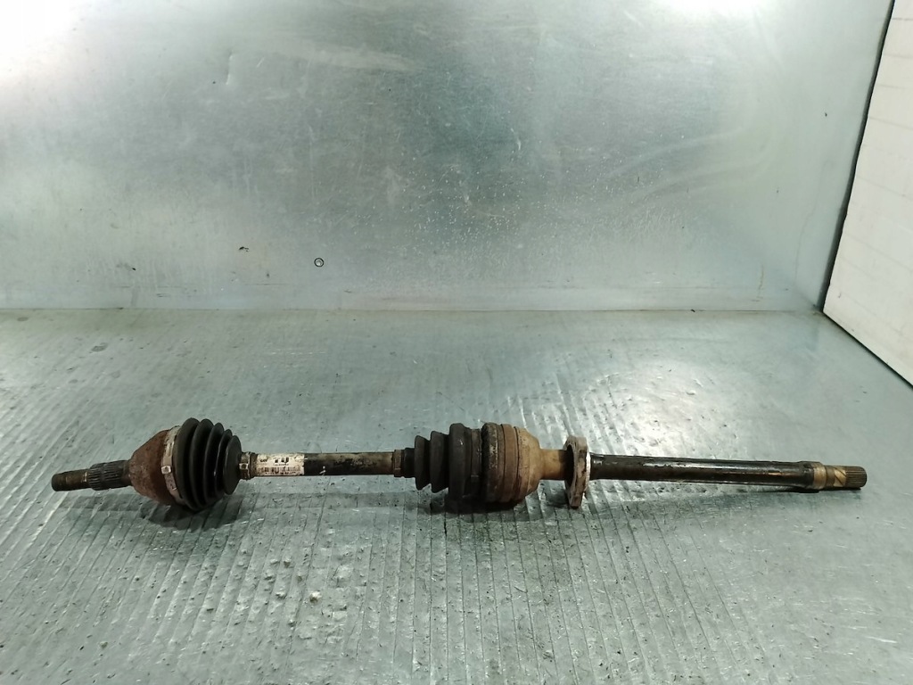 Купити Привідний вал права перед opel vectra c 13166586 2.2 b