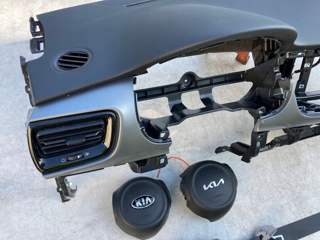фото №5, Kia rio v 5 приборная панель приборная панель консоль подушки безопасности ремни