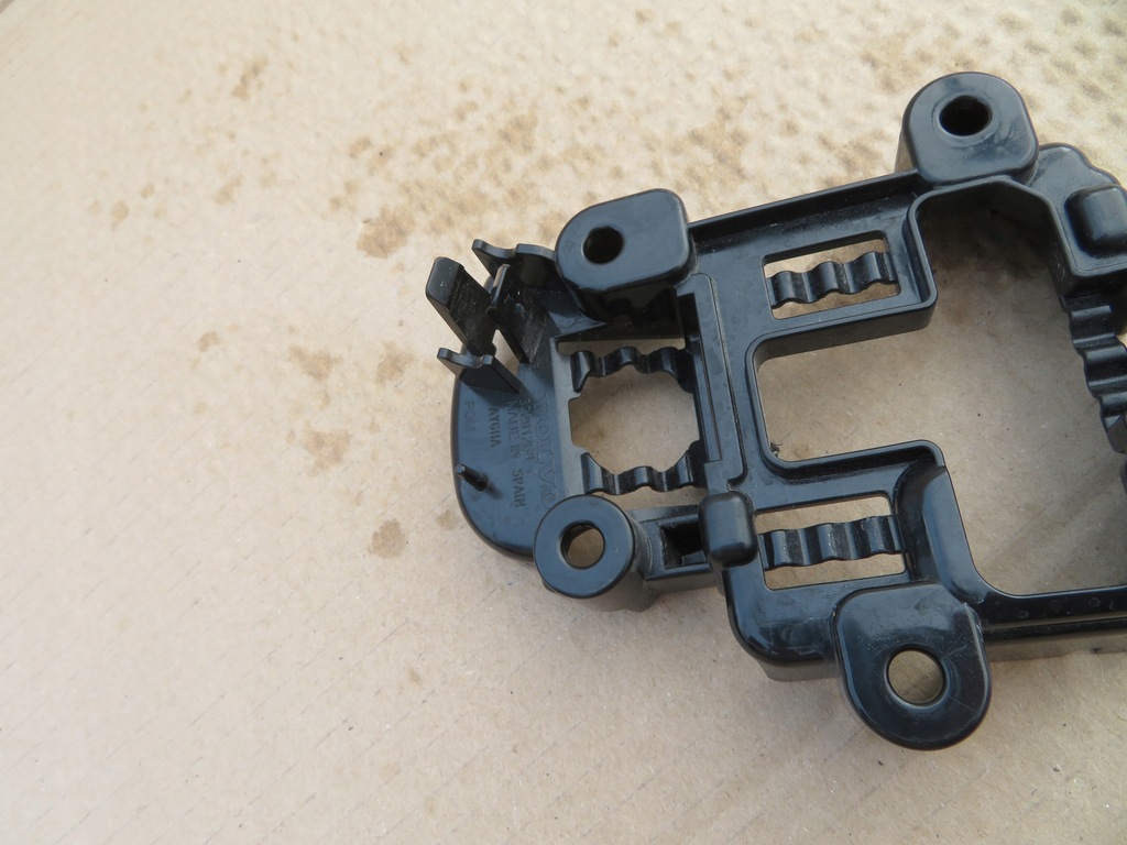 фото №4, Volvo xc60 ii 2022 r-design кронштейн радара перед 32291268