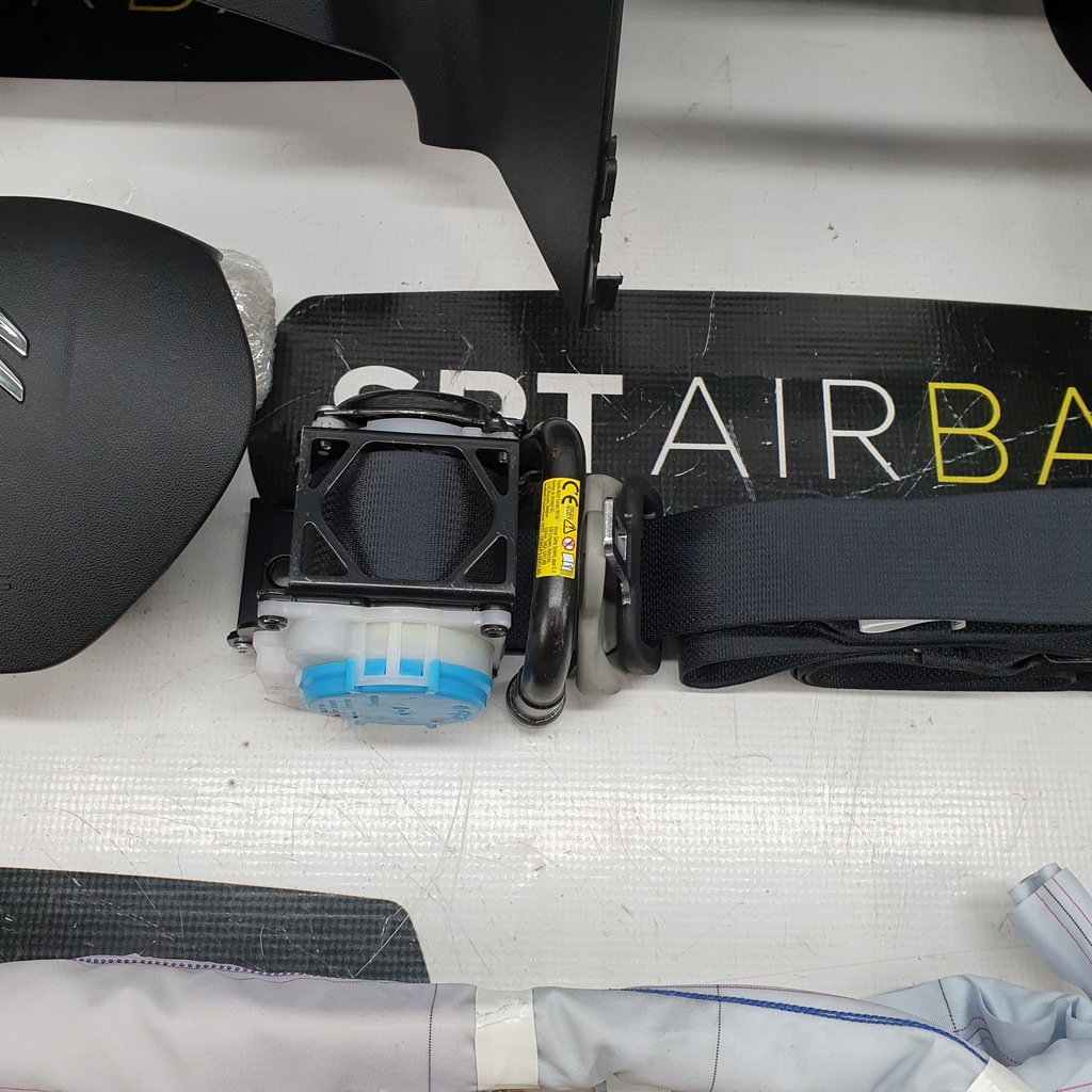 фото №6, C1 приборная панель консоль подушки безопасности ремни подушка безопасности