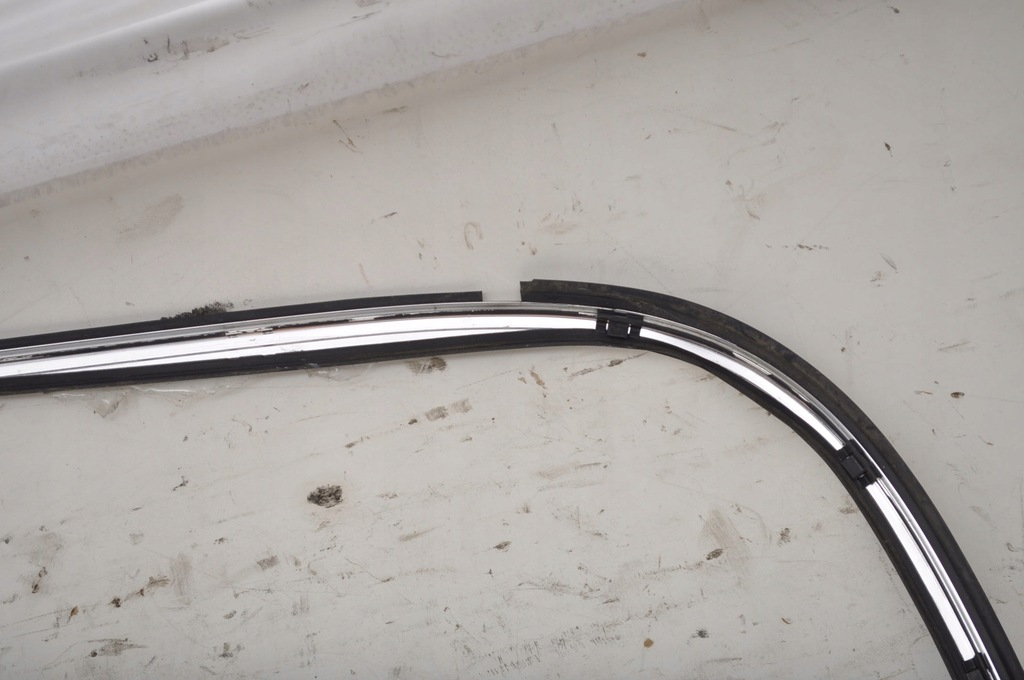 фото №13, Aston martin vanquish i vantage молдинг хром декоративная p2 задняя