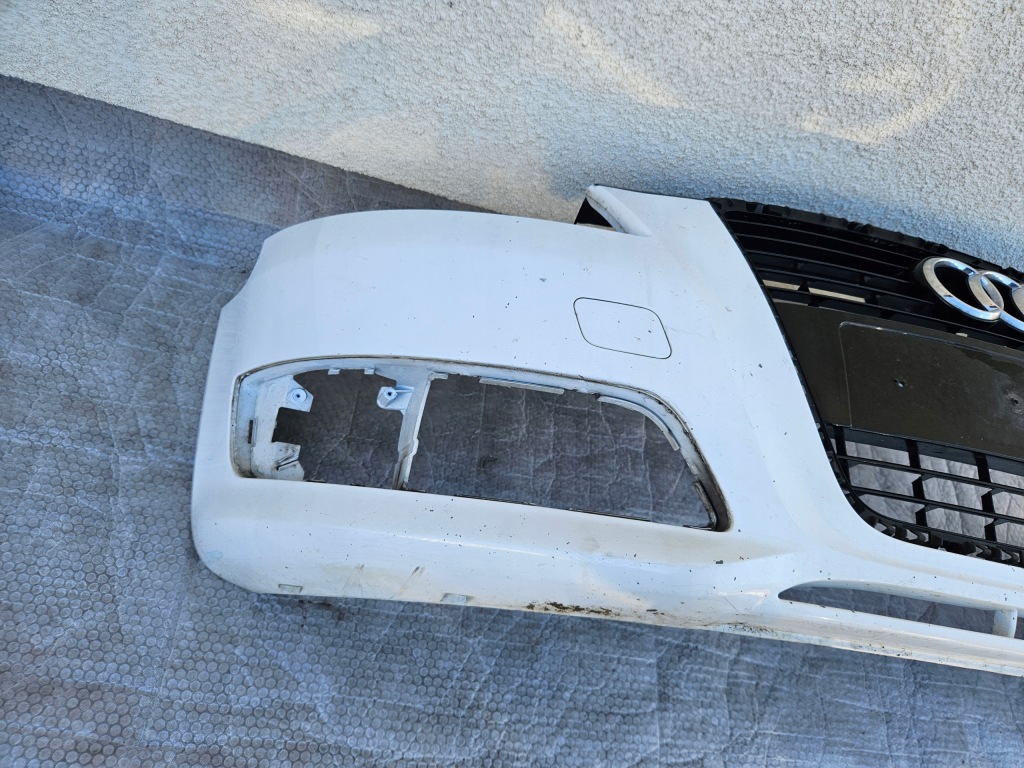 Audi a3 8p0 рестайлинг  бампер перед решётка радиатора решётка левая Киев