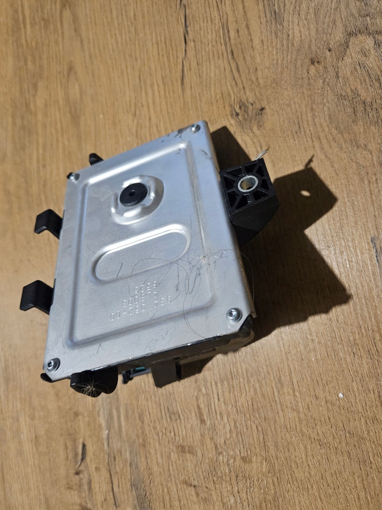 фото №1, Блок управления насоса топлива chevrolet camaro 2016+ 84084066