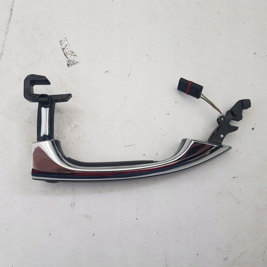 фото №1, Mercedes e 211 w211 ручка keyless go права задня k;185