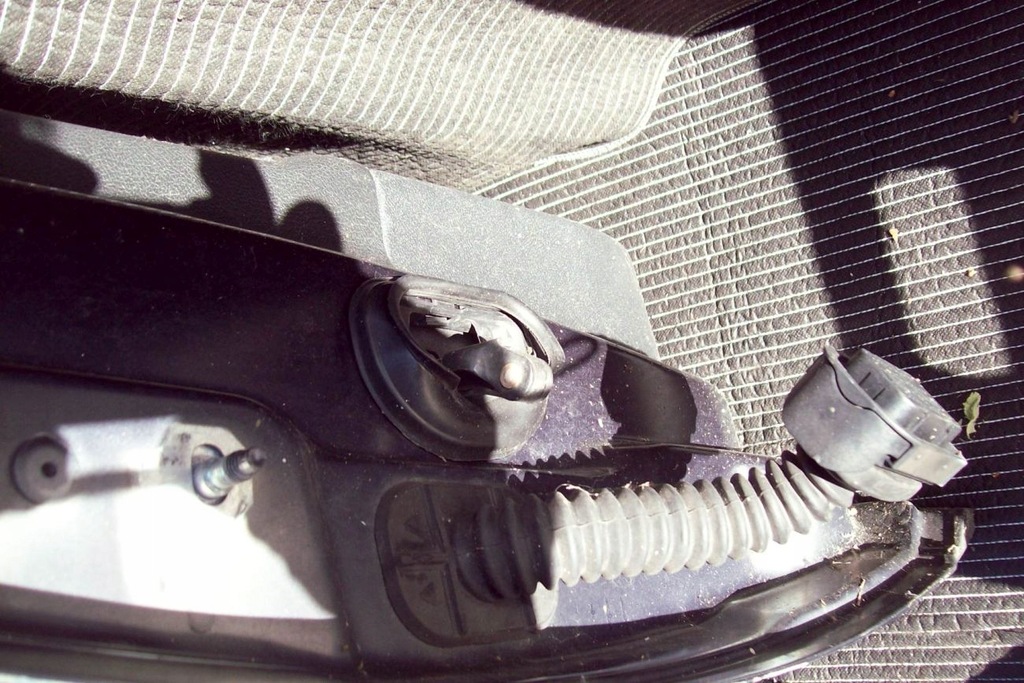 фото №8, Renault megane iii 5d дверь правый перед передние