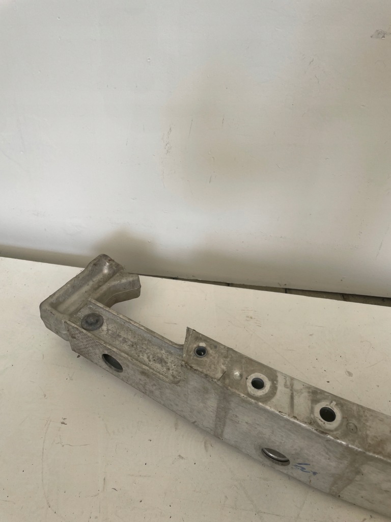 фото №3, Балка бампера tesla 3