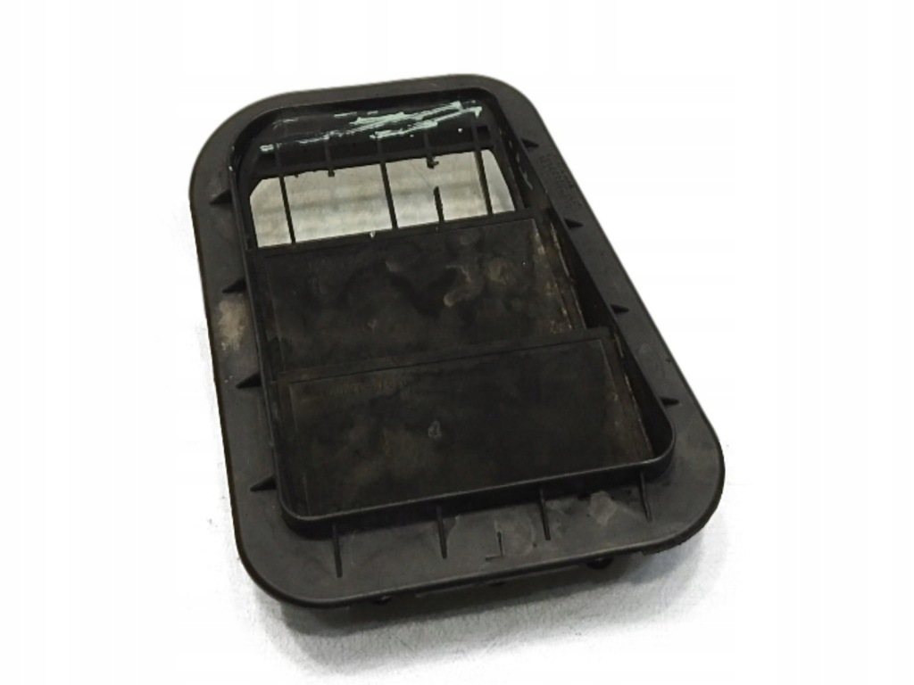 фото №1, Решётка вентиляционная левый задняя kia sportage iii 9751017000