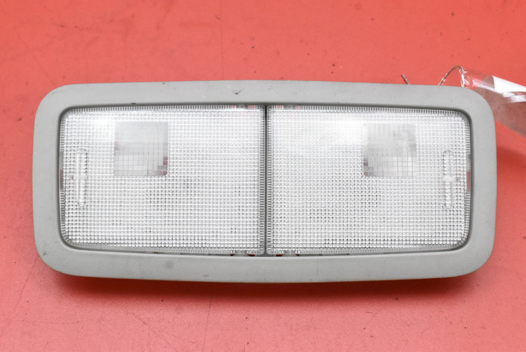 фото №1, Лампа освещение салона задняя 81250-05030 toyota auris ii e18 lift 15-18