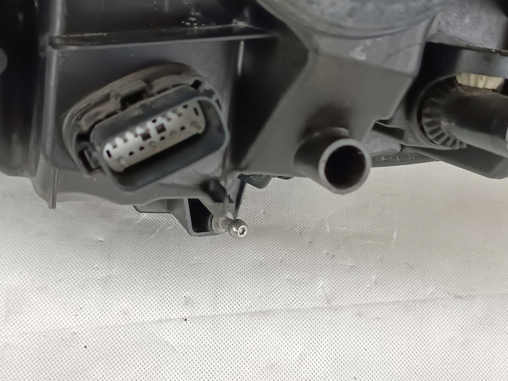 Ford mondeo mk5 лампа права передня звичайна ds73-13w029-ag оригінал k-2887 Оригінал