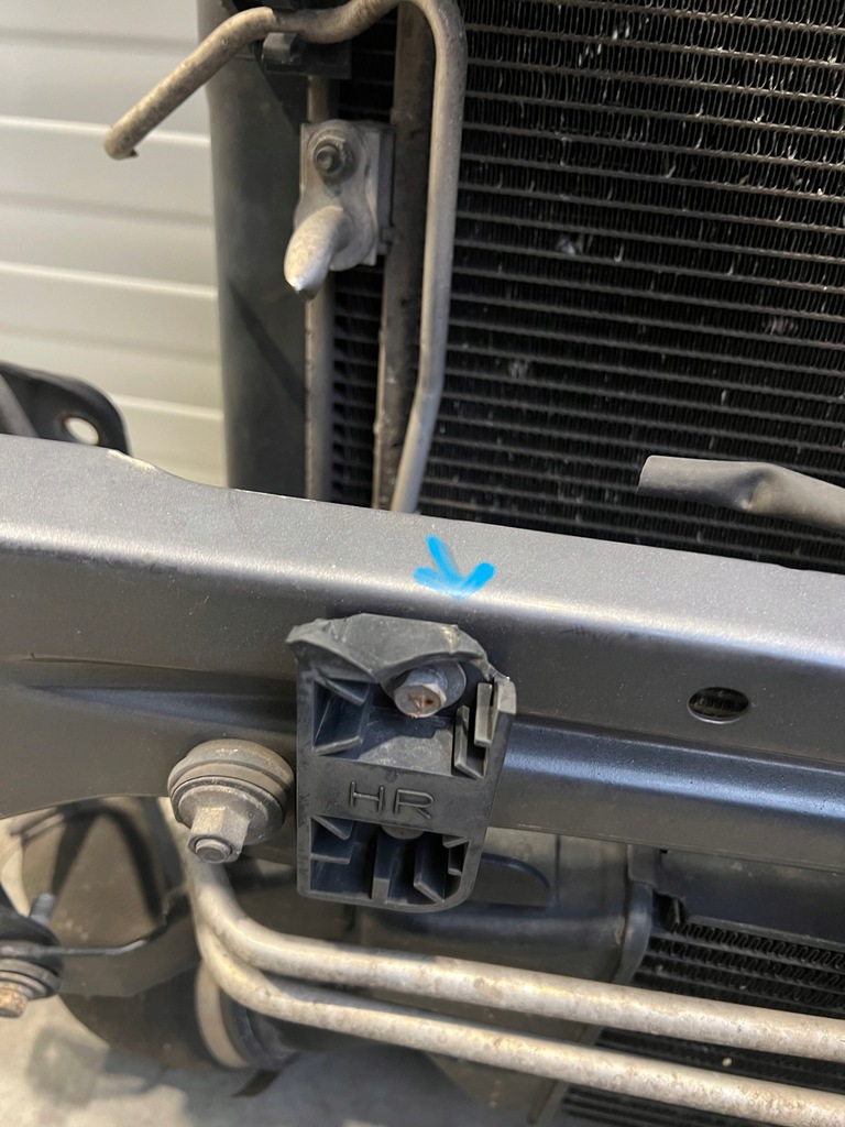 фото №5, Pas передний радиатор citroen c-crosser c crosser 2.2d