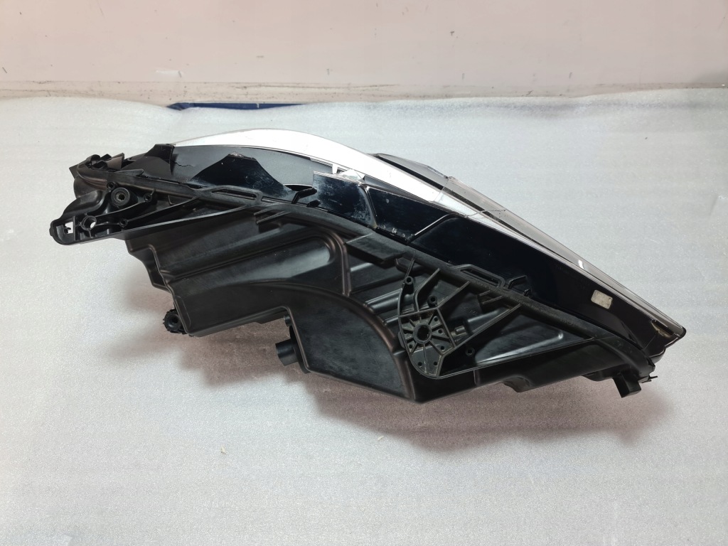 Opel insignia b рестайлинг  lux full led фара левый перед левая передняя в Украине