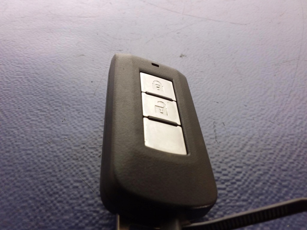 фото №3, Mitsubishi space star ii pilot ключ 2szt