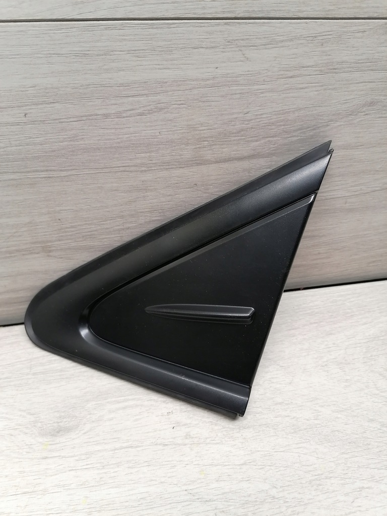 фото №1, Corolla заглушка крила лівий перед 60118-02230