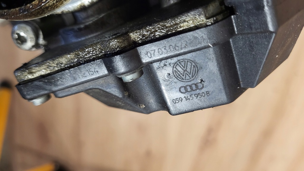 фото №3, Дроссельная заслонка audi a4 b7 3,0tdi v6 059145950b