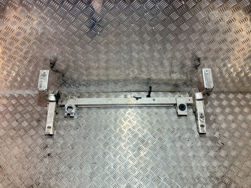 фото №1, Балка кронштейн pod охлаждение mercedes gla x156 2.2 cdi