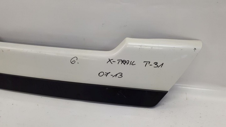 фото №3, Nissan x-trail 2007 накладка кришки задня