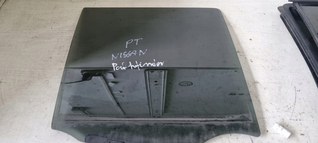 фото №1, Стекло дверь задних nissan pathfinder r51