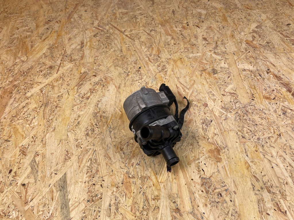 фото №8, Додаткова насос wody audi a8 d5 8w0965567c