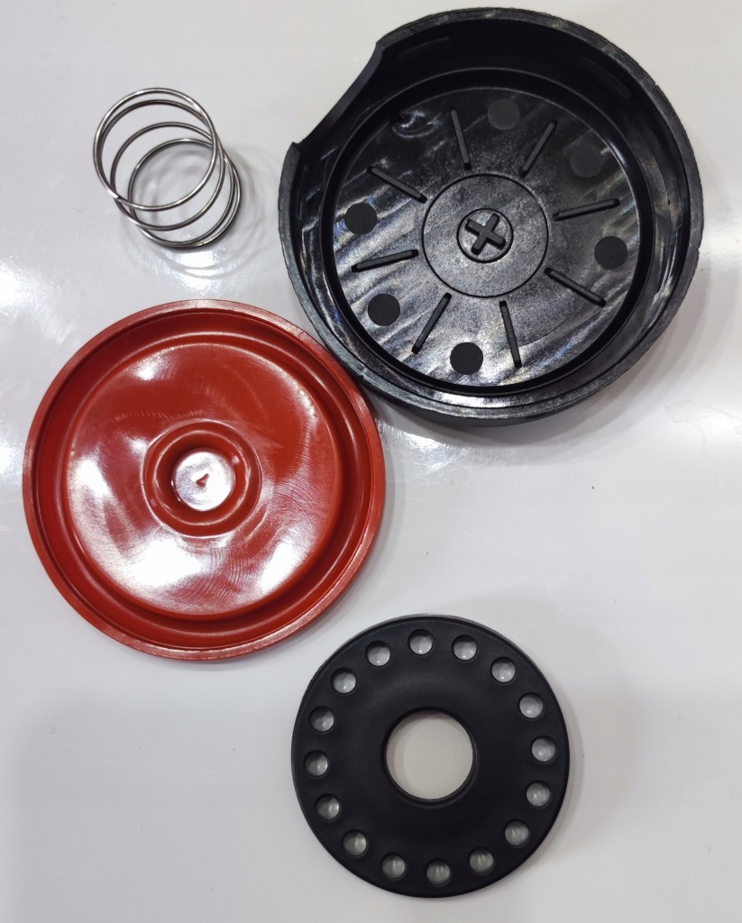 фото №1, Мембрана вентиляция картера крышка клапанов land rover 3,2