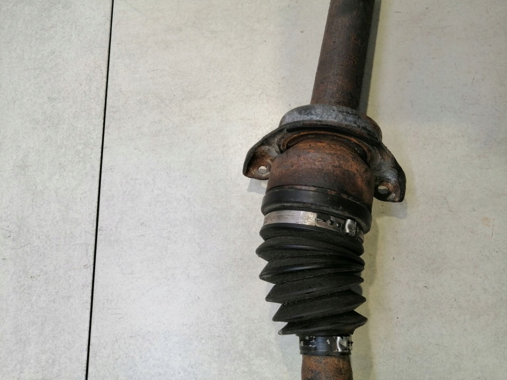 Привідний вал права довга mercedes a-klasa w168 1.4 в Україні