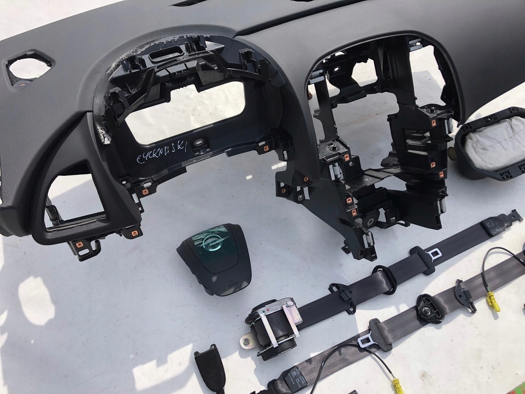 фото №5, Opel astra j 4 iv приборная панель приборная панель консоль подушки безопасности