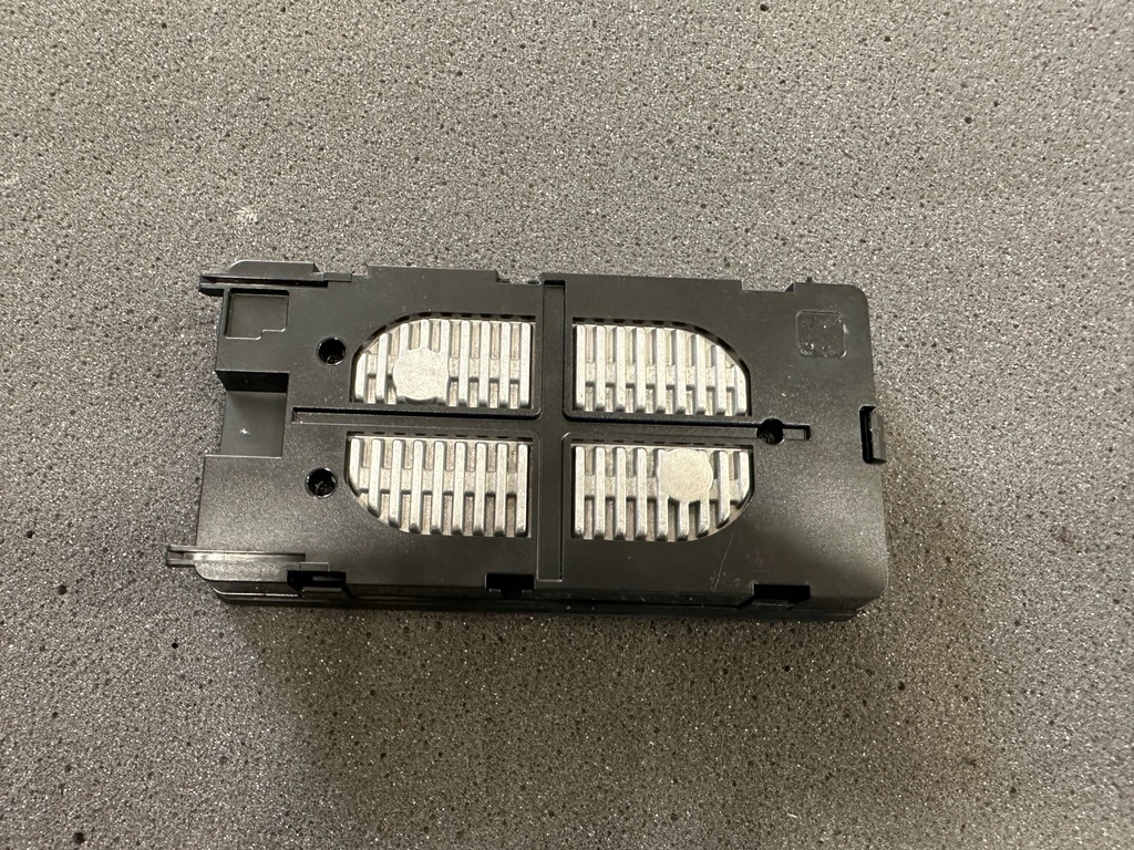 фото №7, Зарядное устройство индукционная a6 a7 c8 a5 8w a4 b9 4k0035502b idealna