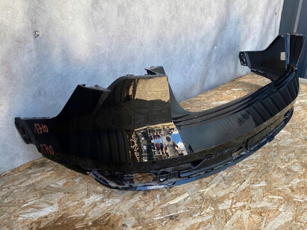 Купити Audi e-tron бампер задня 4ke807511