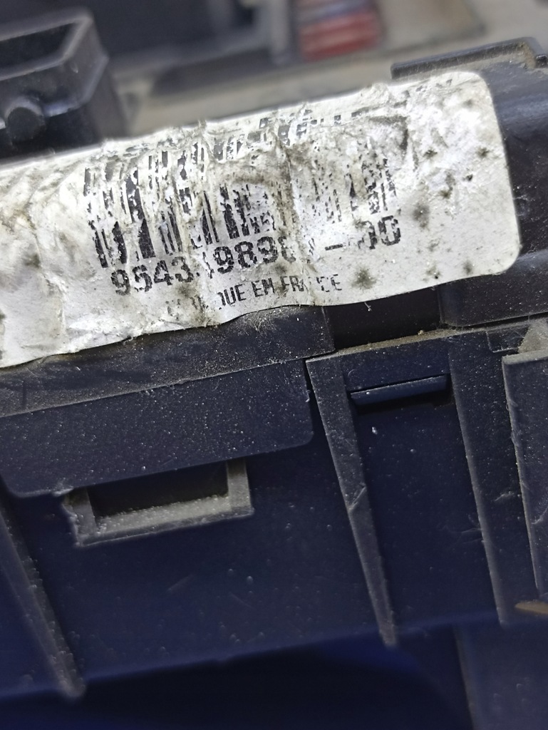 фото №9, Peugeot 206 модуль коробка bsi 9118470002c