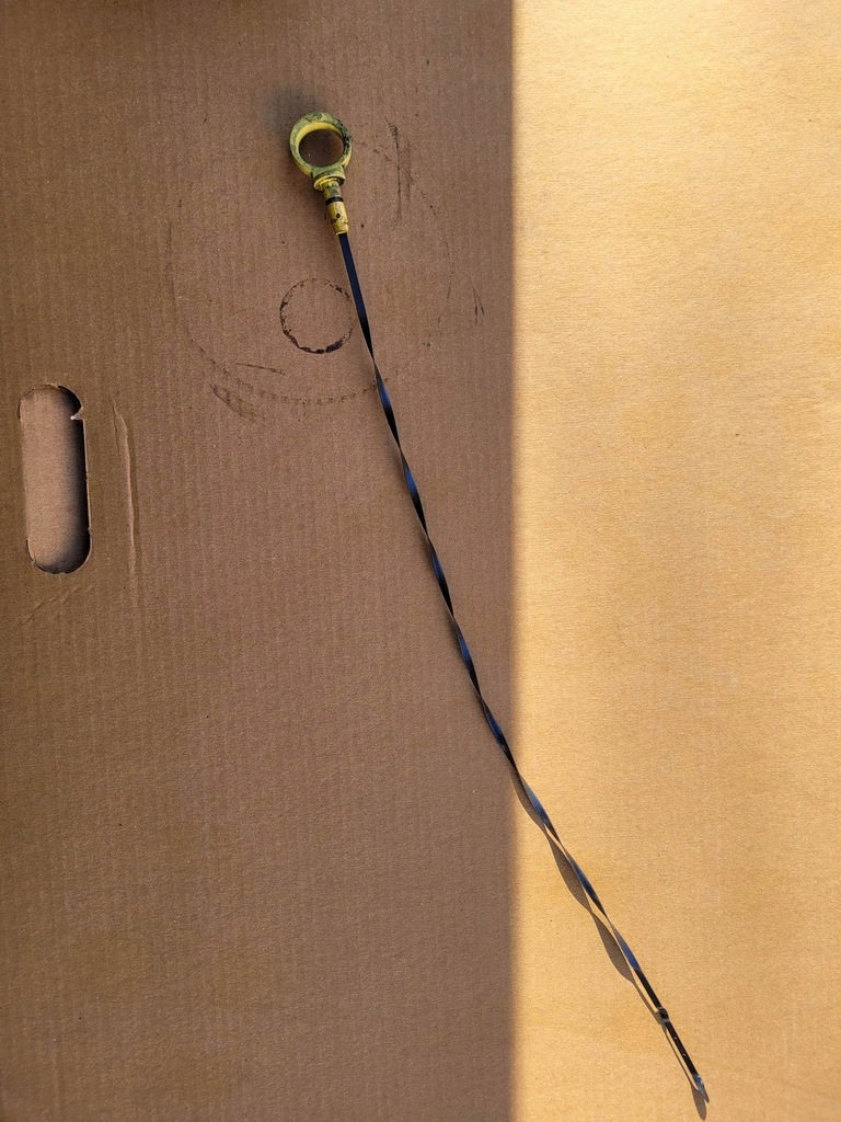 фото №1, Щуп оливи charger challenger 300c 3.6