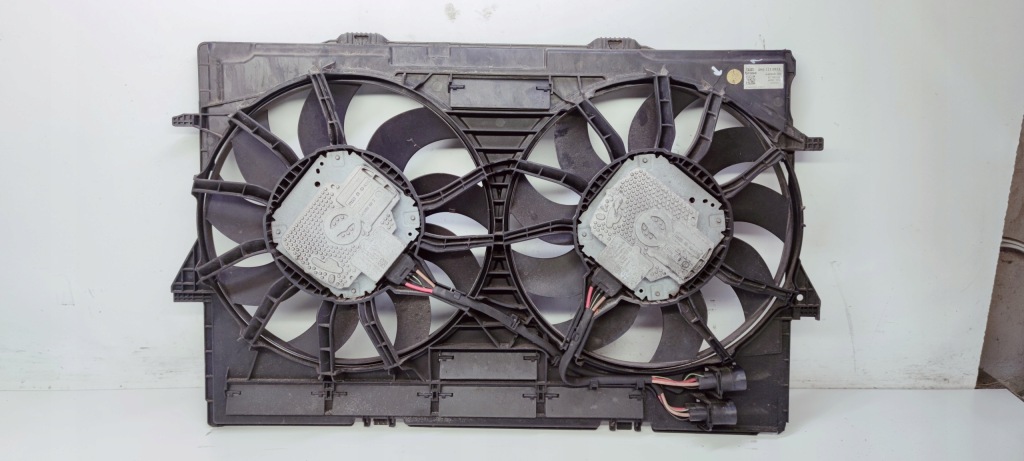 фото №1, Вентилятори + корпус audi a6 a7 a8 4h0121003l