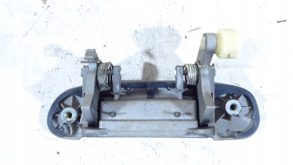 фото №2, Ручка дверь задняя правая mazda premacy