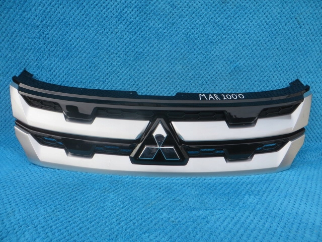 фото №1, Mitsubishi outlander iii lift sport решётка радиатора решётка радиатора