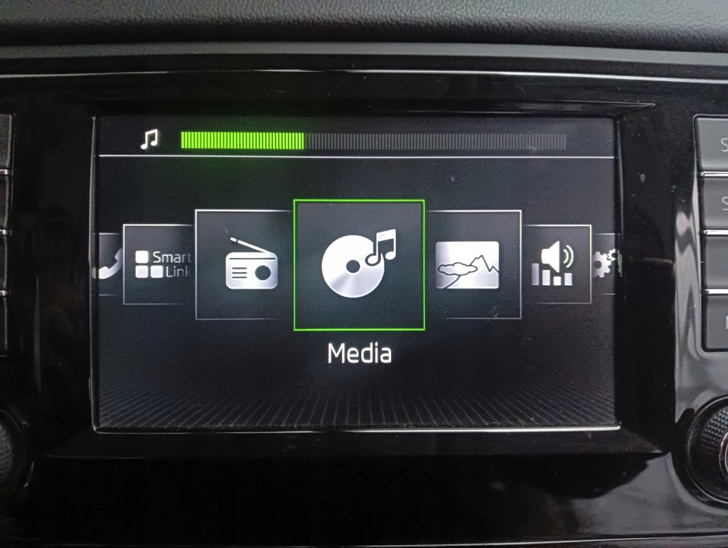 фото №9, Дисплей экран радио skoda octavia iii 5e0919605h 2015