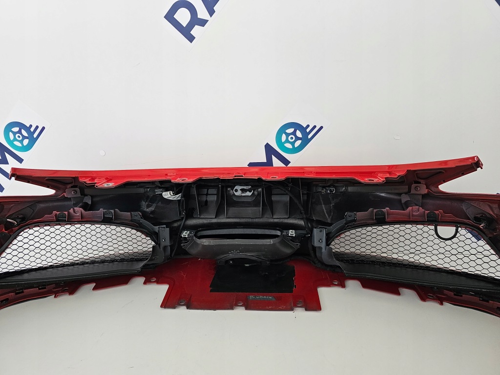 Бампер передний ferrari f8 tributo pdc камера радар Оригинал