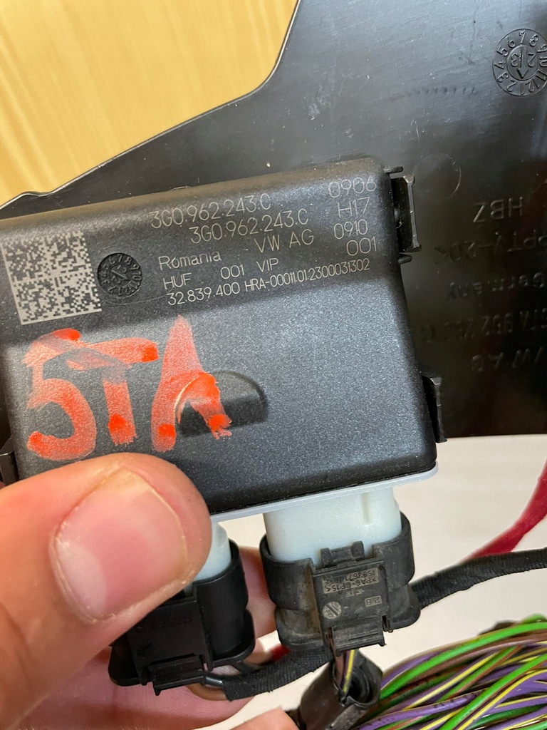 фото №8, Vw touran 3 модуль открывания 5ta962253 3g0962243c
