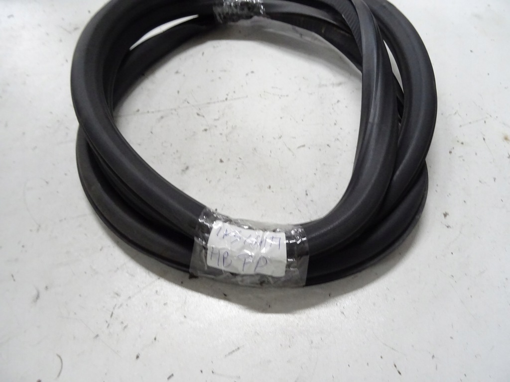 фото №2, Opel insignia a хэтчбек прокладка дверь правый перед