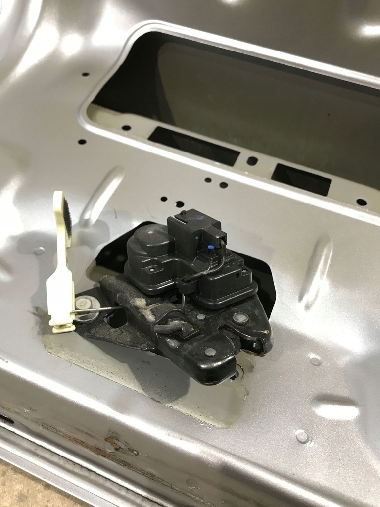 фото №9, Dodge charger 2016 крышки багажника