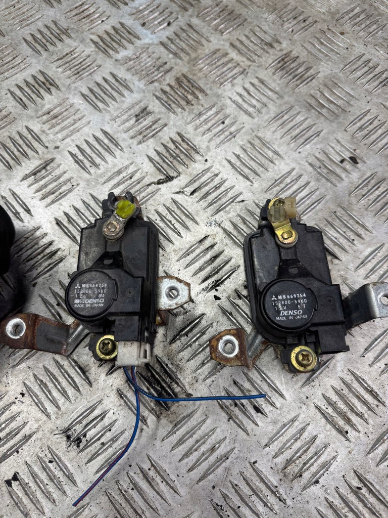 фото №14, Привод замка дверь правый задняя mitsubishi pajero ii mb669754 2pin