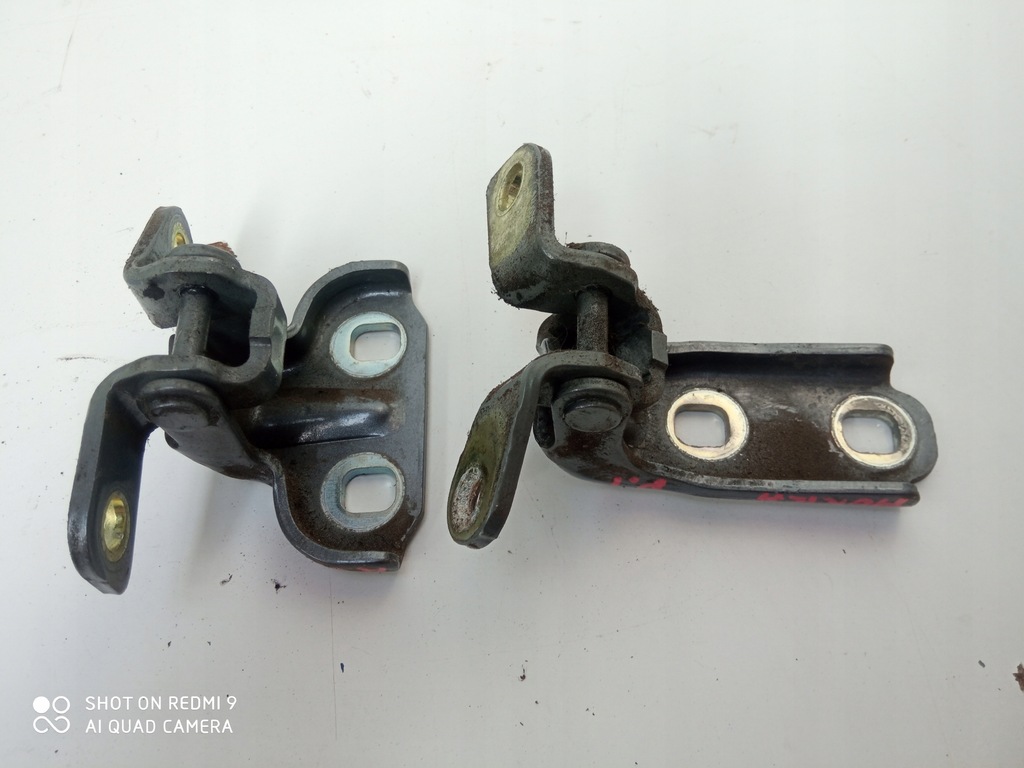 фото №1, Opel mokka петля петли дверь правый задняя задние