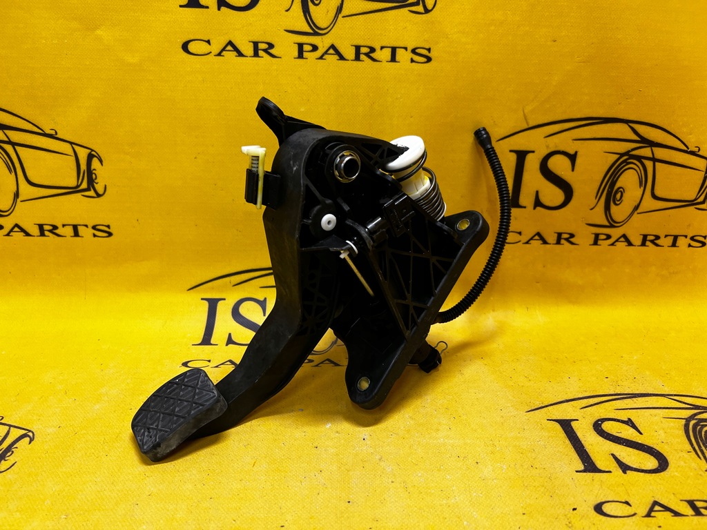 фото №1, Педаль сцепления помпа mercedes w156 infiniti q30