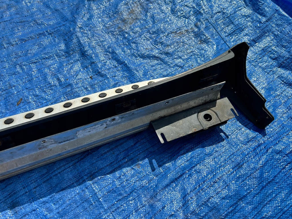 Правый порог mercedes ml w164 накладка молдинг подножка Оригинал