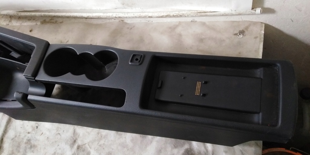 фото №7, Audi tt 8j туннель средний 2 элементы телефон 08r