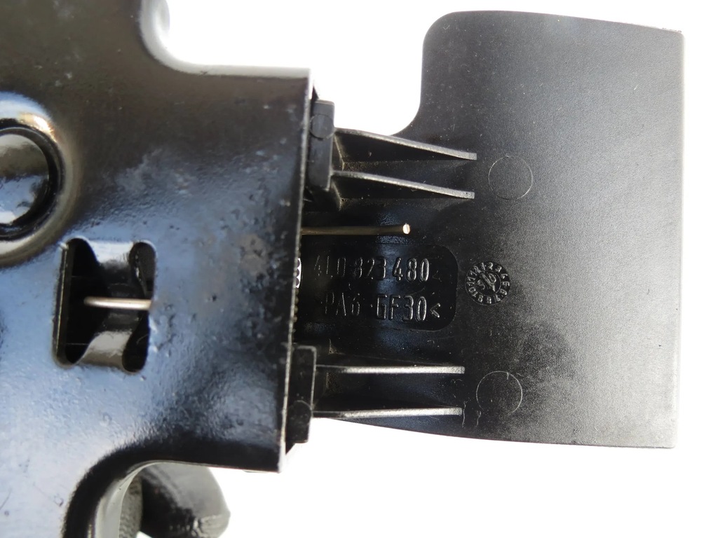фото №9, Засувка замок зачіп капот кришки двигуна 4l0823480 audi q7 i 4l